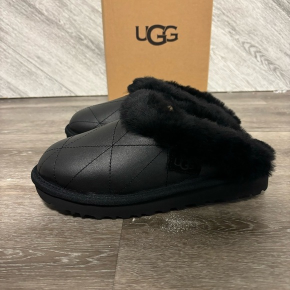 UGG | Pearlized Slipper In Black Leather Indoor Outdoor NEW GIFT - Picture 9 of 10